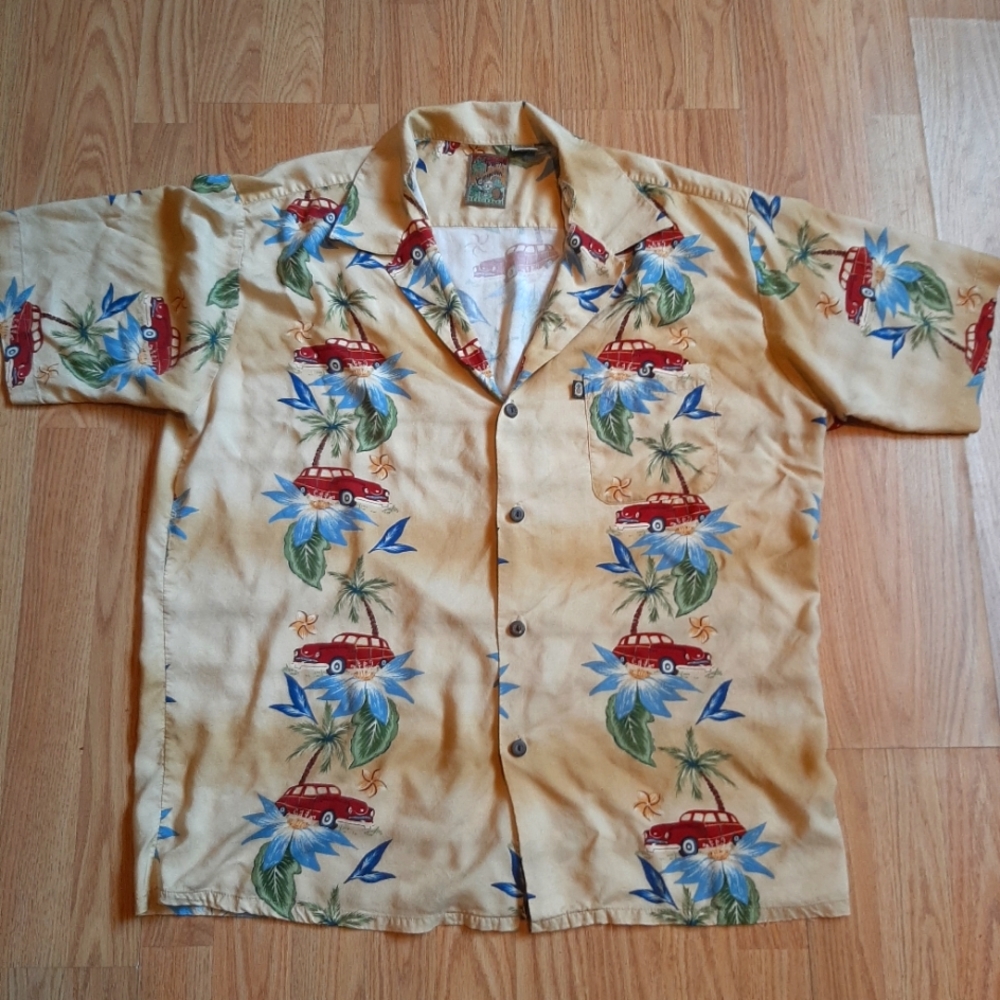 Pineapple Connection Tropical Hawaiian Print Short Sleeve Button Shirt